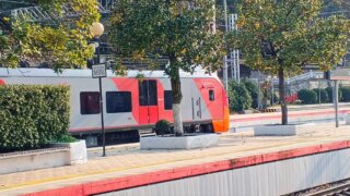 Из-за непогоды в Ростовской области задерживаются поезда с кубанских курортов