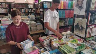 На Кубани за первый месяц лета трудоустроили 11,5 тысяч подростков