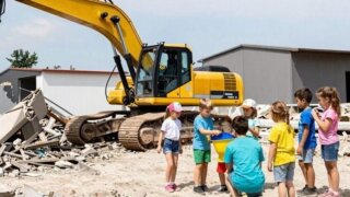 В лагере «Лазуревый берег» в Геленджике начали стройку до отъезда детей