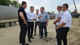 В Краснодаре продолжается круглосуточная реконструкция Фадеевского путепровода