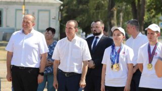 Губернатор принял участие в открытии спортивного комплекса в Ленинградском муниципальном округе