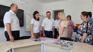Вениамин Кондратьев осмотрел капитально отремонтированную школу в станице Крыловской Ленинградского муниципального округа