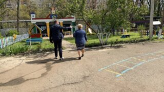Депутат ЗСК Станислав Гринев участвует в подготовке школ и детских садов к новому учебному году