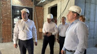 Медучреждения под контролем: Ламейкин оценил ход строительства поликлиник