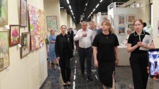Министр культуры Кубани Виктория Лапина приняла участие в открытии выставки «Яблочный Спас» в Краснодаре