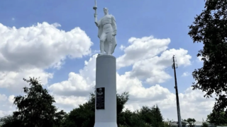 В Кавказском районе отремонтировали мемориальный комплекс