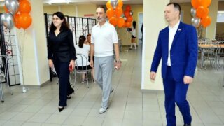 Депутат ЗСК Виктор Тепляков поздравил студентов СГУ с Днём знаний