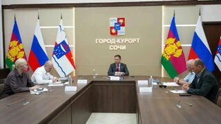 В Сочи обсудили берегоукрепление и защиту оползневых территорий