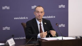 Юрий Бурлачко обсудил с депутатами повестку 89-й сессии ЗСК