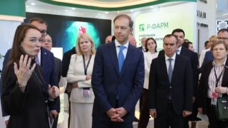 Денис Мантуров оценил разработки ученых Краснодарского края на выставочной экспозиции форума «Биопром»