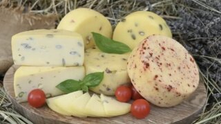 Сочинские фермы произвели 1,4 тонны сыра с начала года